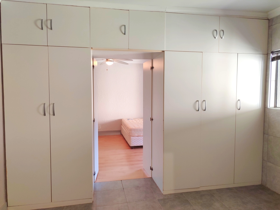 6 Bedroom Property for Sale in Doringkruin North West